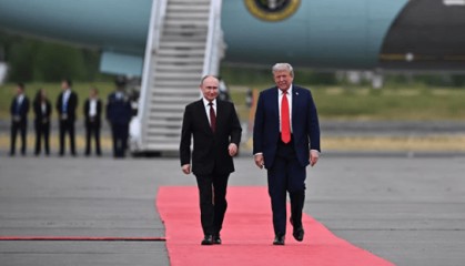 俄美总统通话约40分钟，德国总理披露：普京同意两周内与泽连斯基会晤