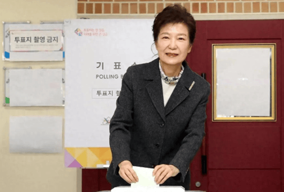 韩国“选举”落幕，73岁朴槿惠出山，我国收到特殊邀请，尹锡悦付出代价！