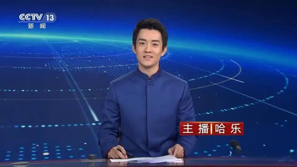 央视新闻频道两位00后新生代主持人引发关注，综合表现非常有潜力