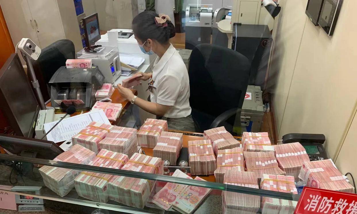 突发特讯!中国人民银行正式通电全国:人民币现金收付新规今起施行,切实维护人民币法定货币地位,防范和整治拒收人民币现金行为